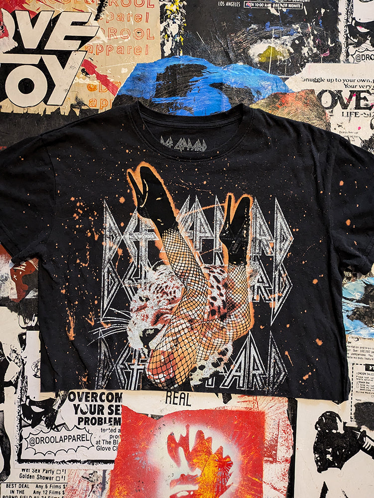 Def Leppard Legs Raw Cut Crop Top - L - 8611