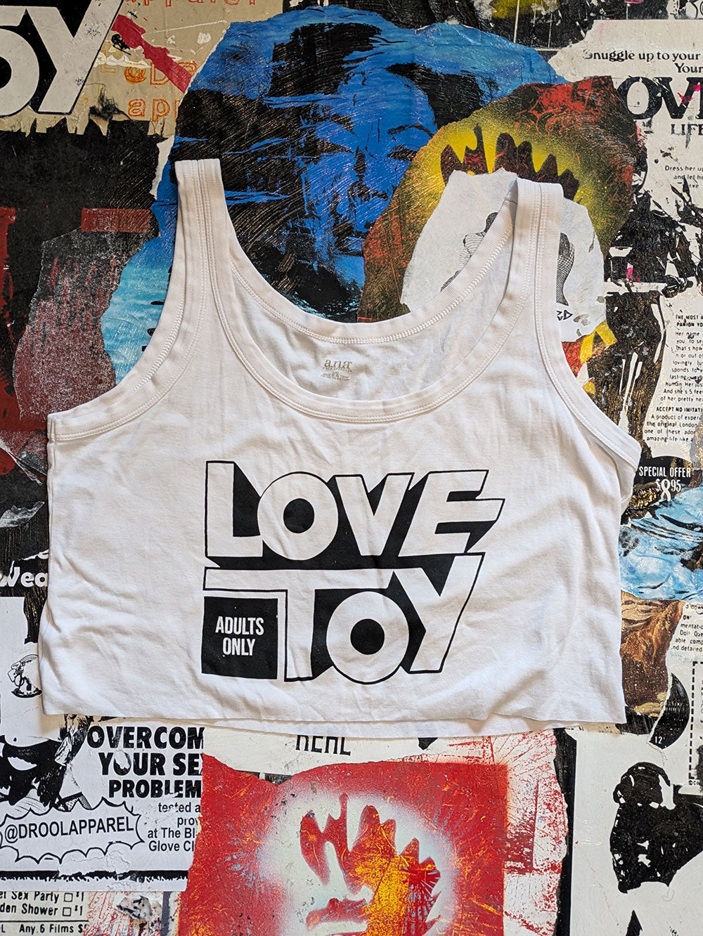 FOMO Collection Love Toy Raw Cut Crop Top - L - 954