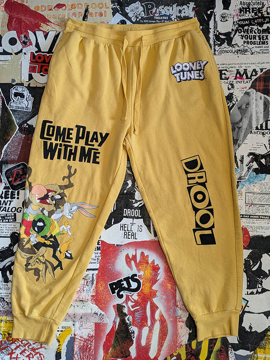 FOMO Collection Looney Tunes Come Play With Me Joggers  - 2XL(Waist = 34" - Inseam = 26" - Length = 38") - 1019