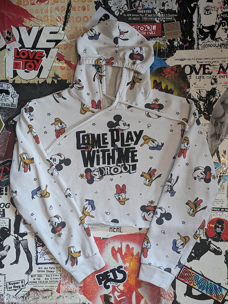 FOMO Collection Mickey Mouse & Friends Come Play With Me Raw Cut Crop Top Hoodie - Extra Large - 10235