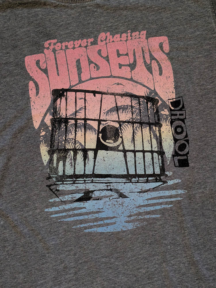 FOMO Collection - Forever Chasing Sunsets Glory Box T-Shirt - L - 1126