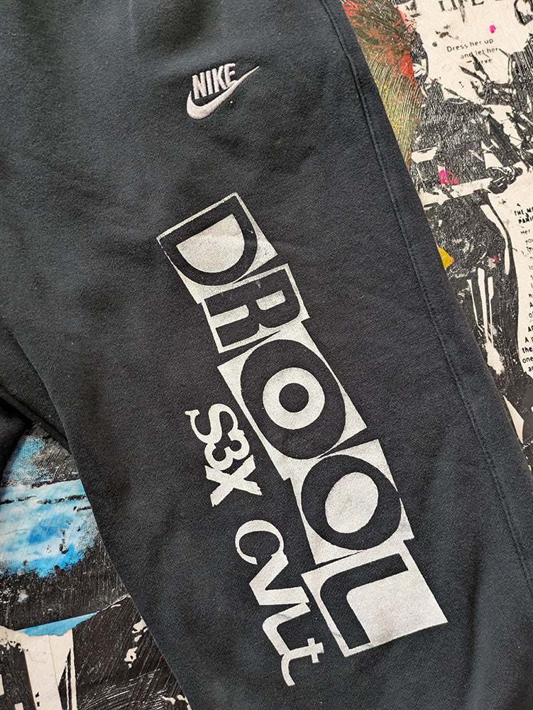 FOMO Collection - Nike Throat Hug Joggers - L(Length = 38", Inseam = 28", Waist = 32") - 12116