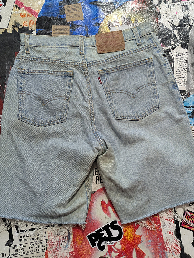 FOMO Collection - Levi 550 Vintage Made In USA Box Head - waist = 32" - 13731