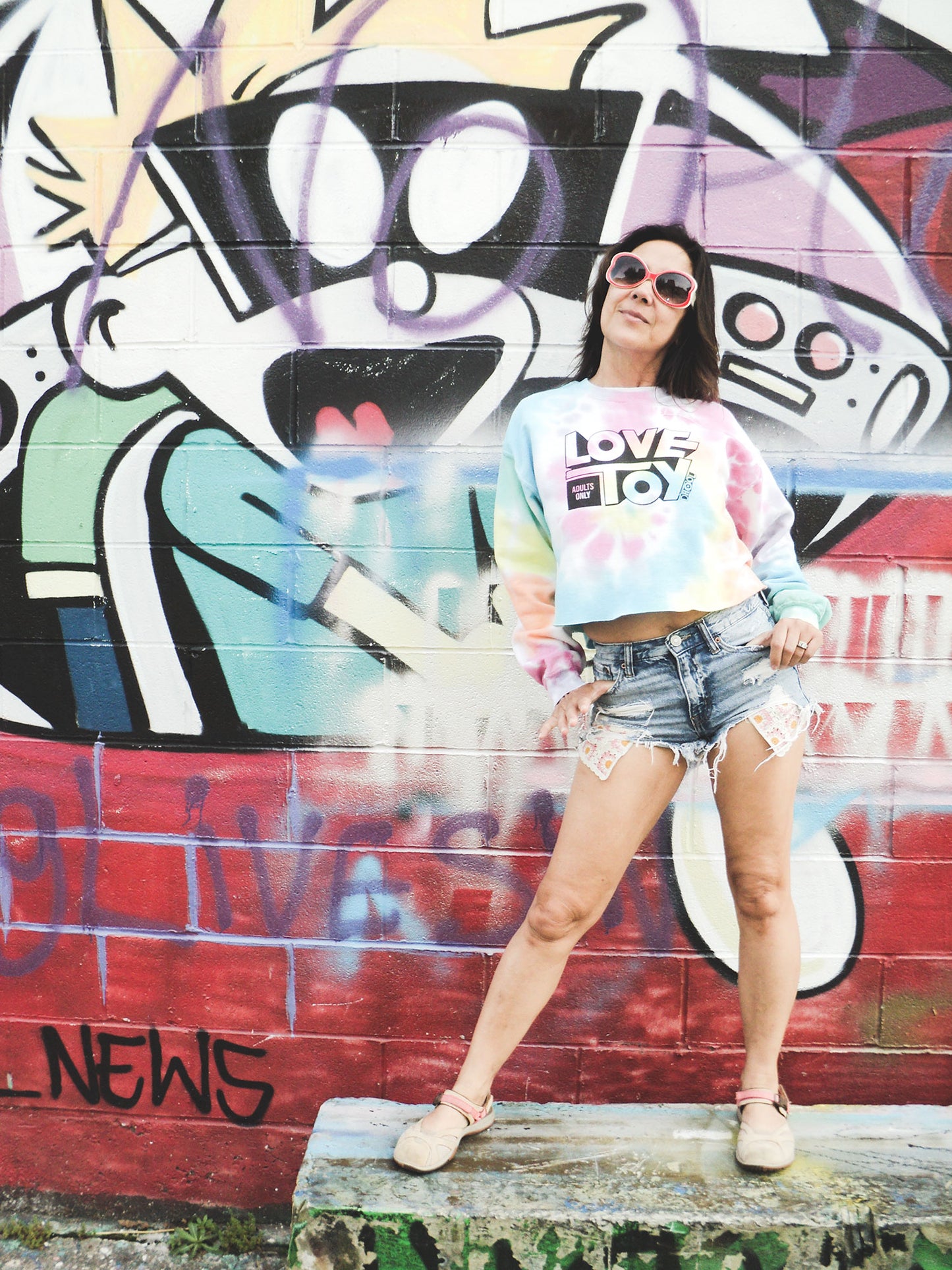 FOMO Collection - Love Toy Raw Cut Crop Top Crewneck - M - 13338