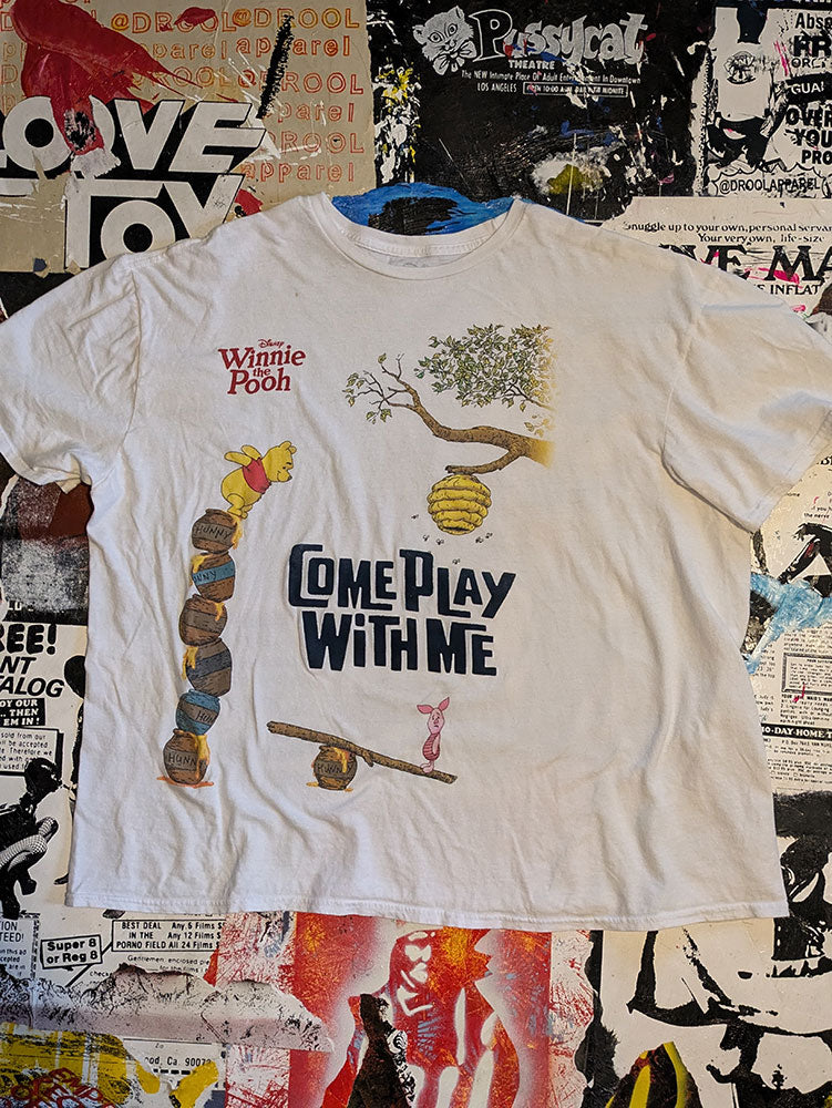 FOMO Collection - Winnie The Pooh Come Play With Me - 2XL - 849