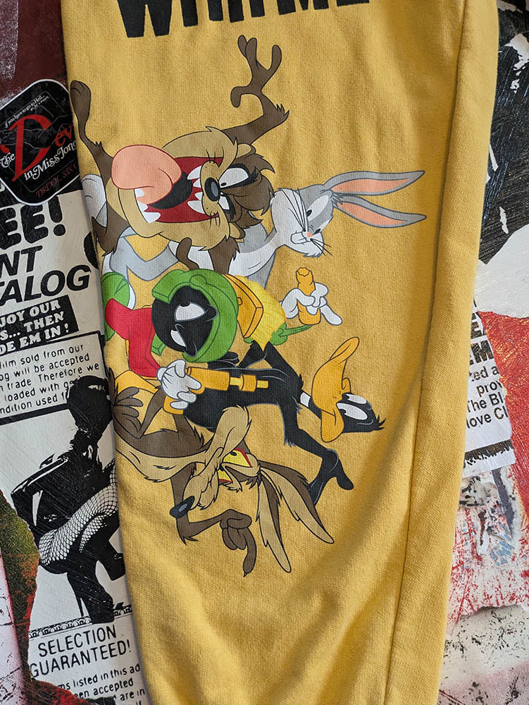 FOMO Collection Looney Tunes Come Play With Me Joggers  - 2XL(Waist = 34" - Inseam = 26" - Length = 38") - 1019