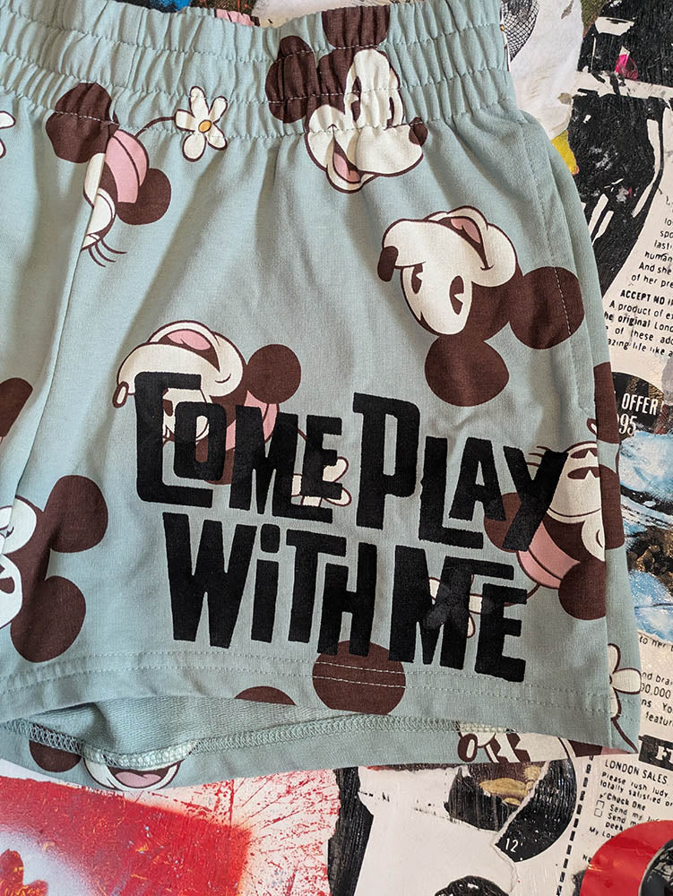 FOMO Collection Minnie Mouse Come Play With Me Shorts  - M(Waist = 28" - Inseam = 4" - Length = 14") - 10138