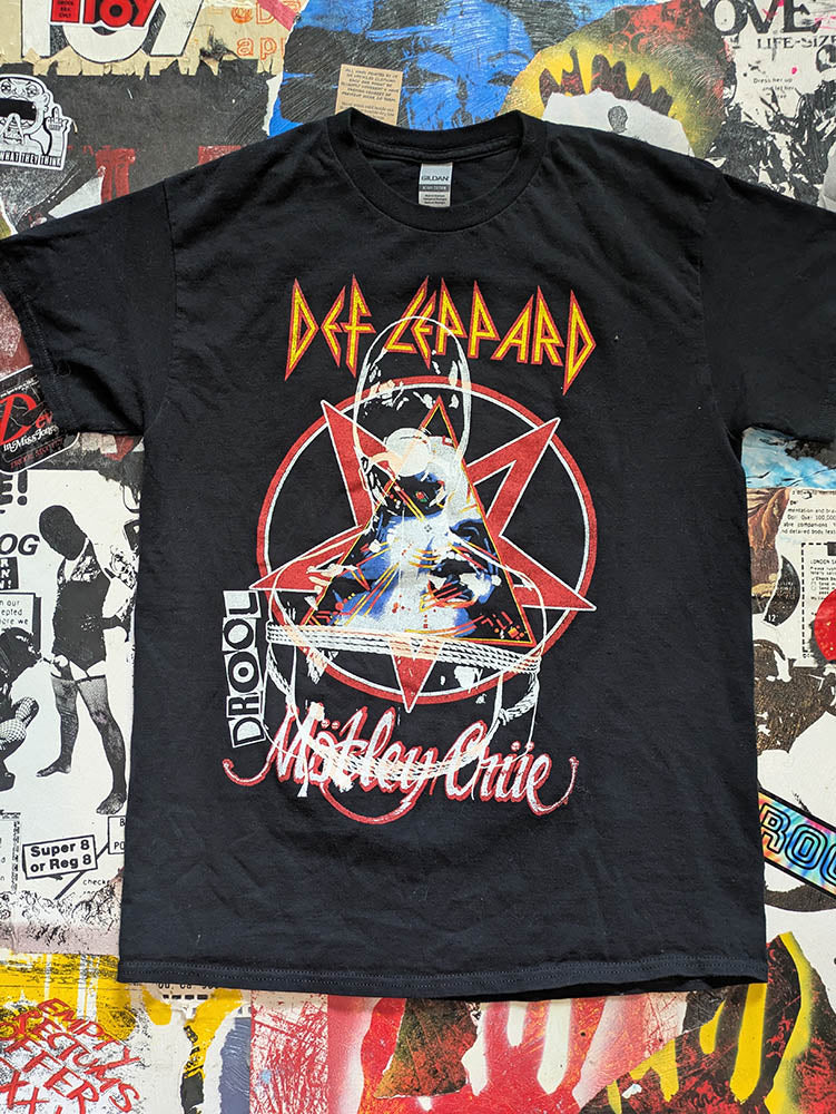 FOMO Collection Def Leppard / Motley Crue Manifesto T-Shirt  - M - 10614