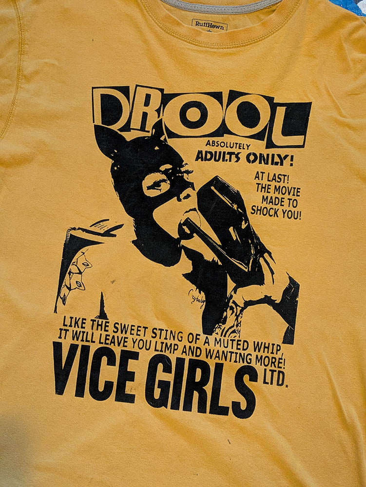 FOMO Collection - DISTRESSED Vice Girls T-Shirt - L - 11211