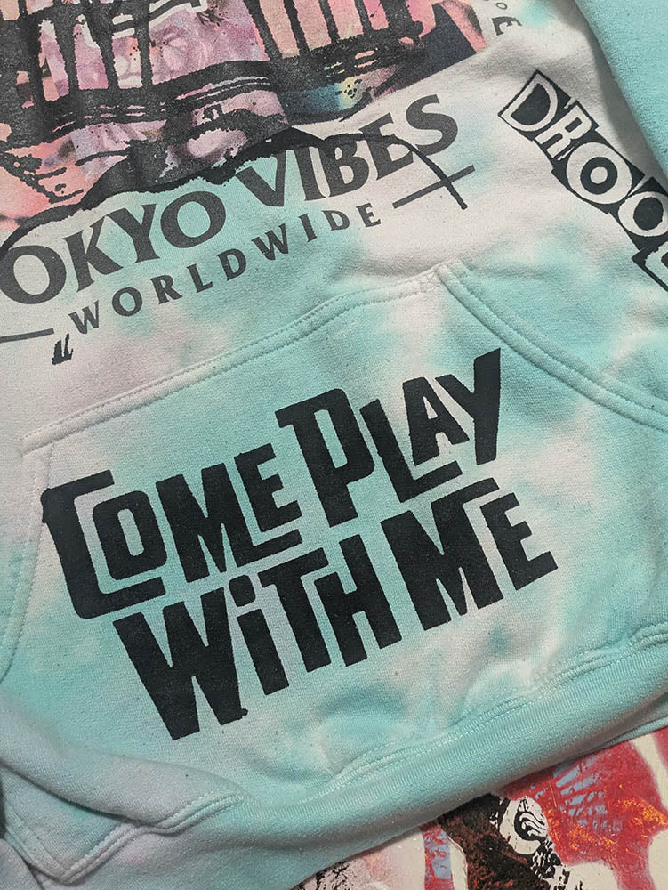 FOMO Collection - Collage Tokyo Vibes Glory Box / Come Play With Me Hoodie - L - 1147