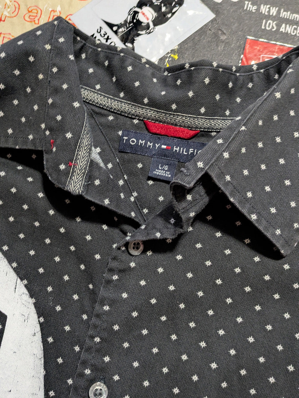 FOMO Collection - Collage Tommy Hilfiger  Box Head / Teacher - L - 11823