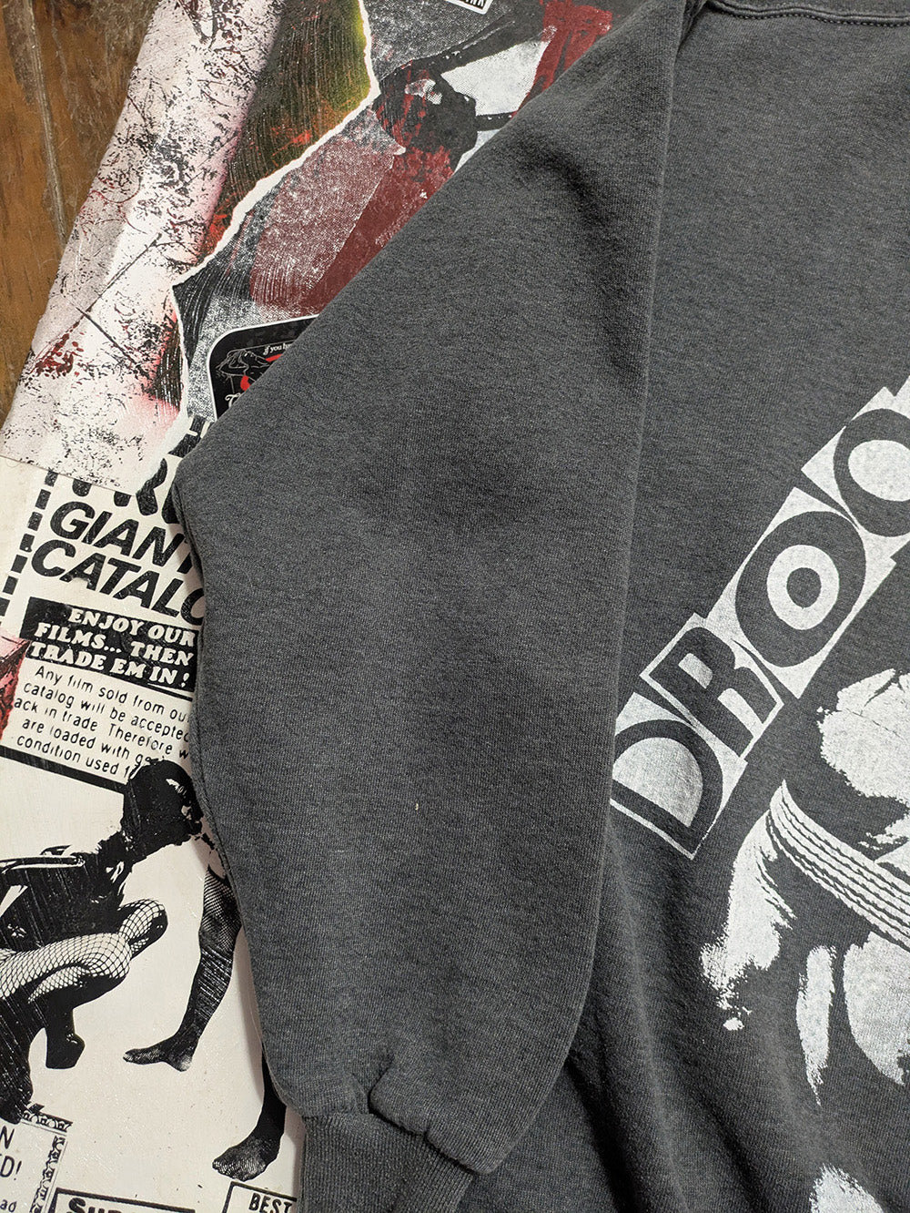 FOMO Collection - Russell Pets Crewneck - L - 1204