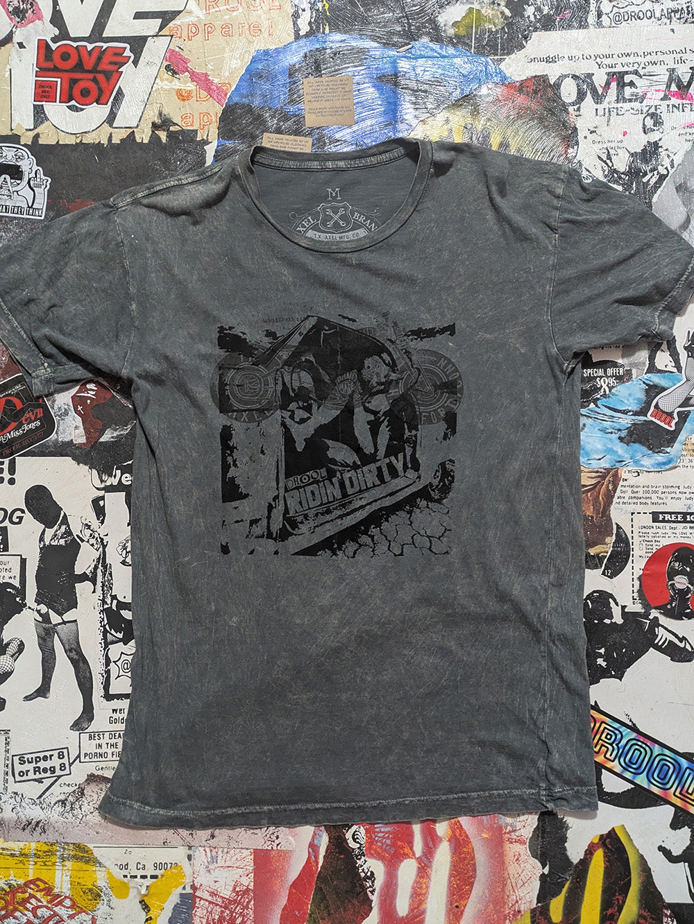 FOMO Collection - Ridin Dirty T-Shirt  - M - 1326