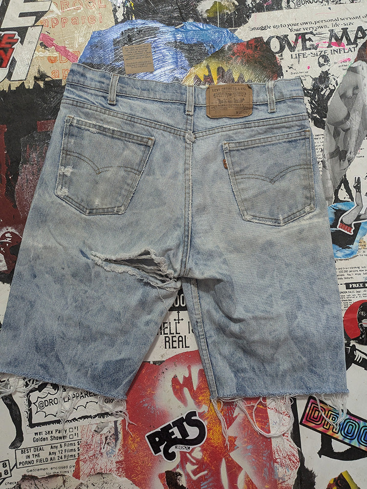 FOMO Collection - DISTRESSED Vintage Made in USA(orange tab) Levi's Box Head Raw Cut Jorts - M(Waist = 33", Inseam = 9", Length = 20.5") - 13536
