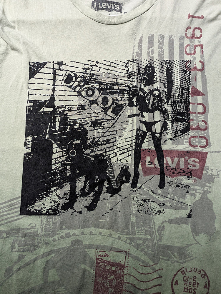 FOMO Collection - Levi's Walk Your Dog T-Shop  - Large - 14312